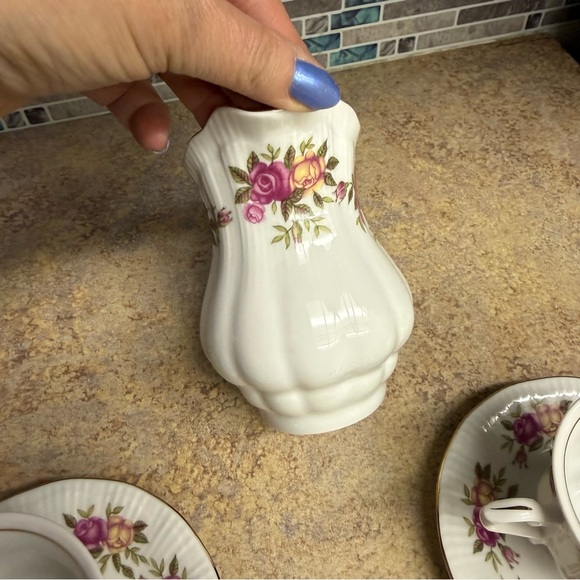 15 piece Vintage English Rose Crystal clear tea set - Picture 7 of 10